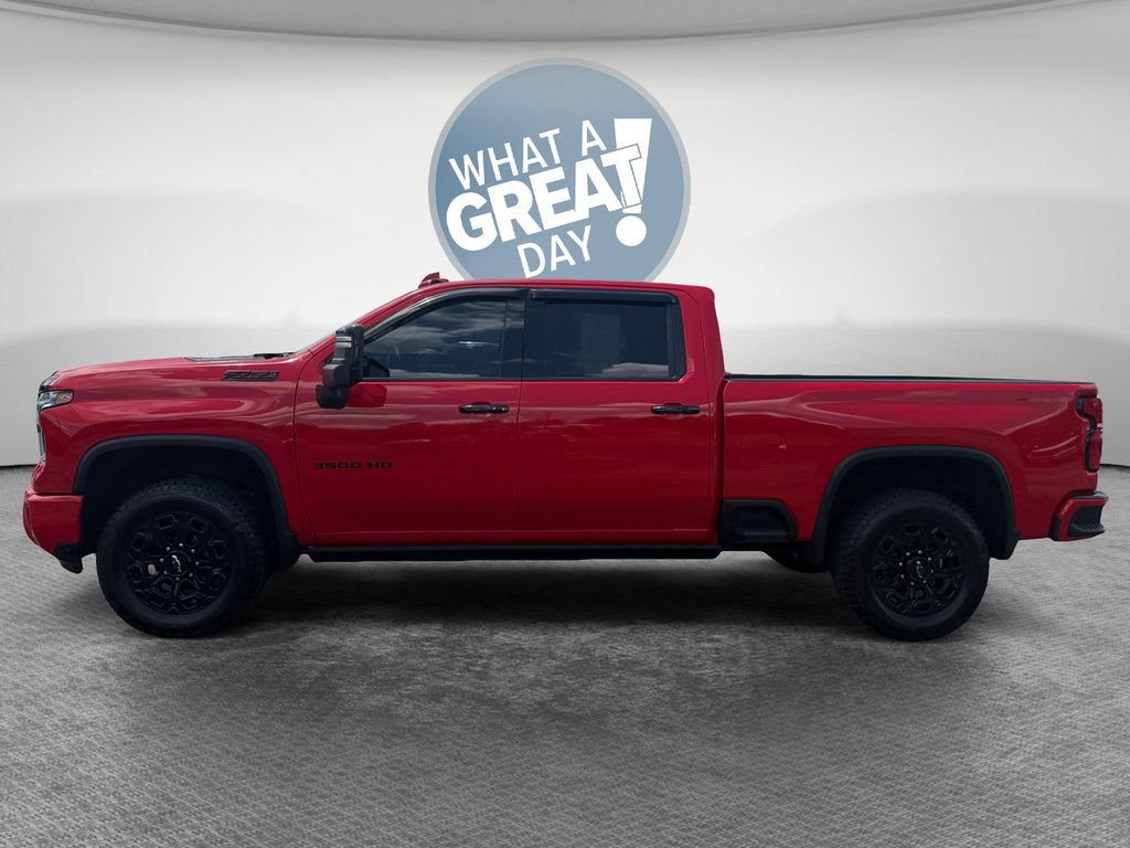 Used 2024 Chevrolet Silverado 3500 LTZ w/ LTZ Plus Package AWD/4WD image 7