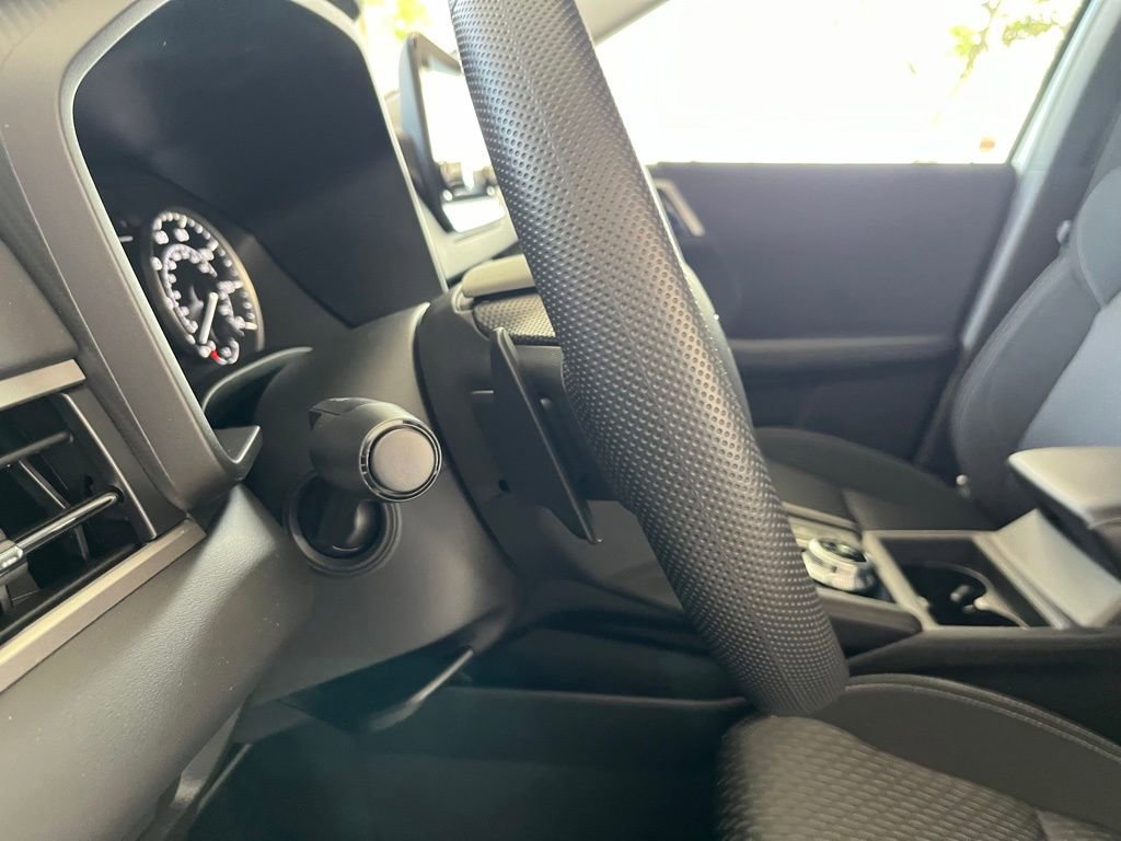 Used 2024 Mitsubishi Outlander ES image 34