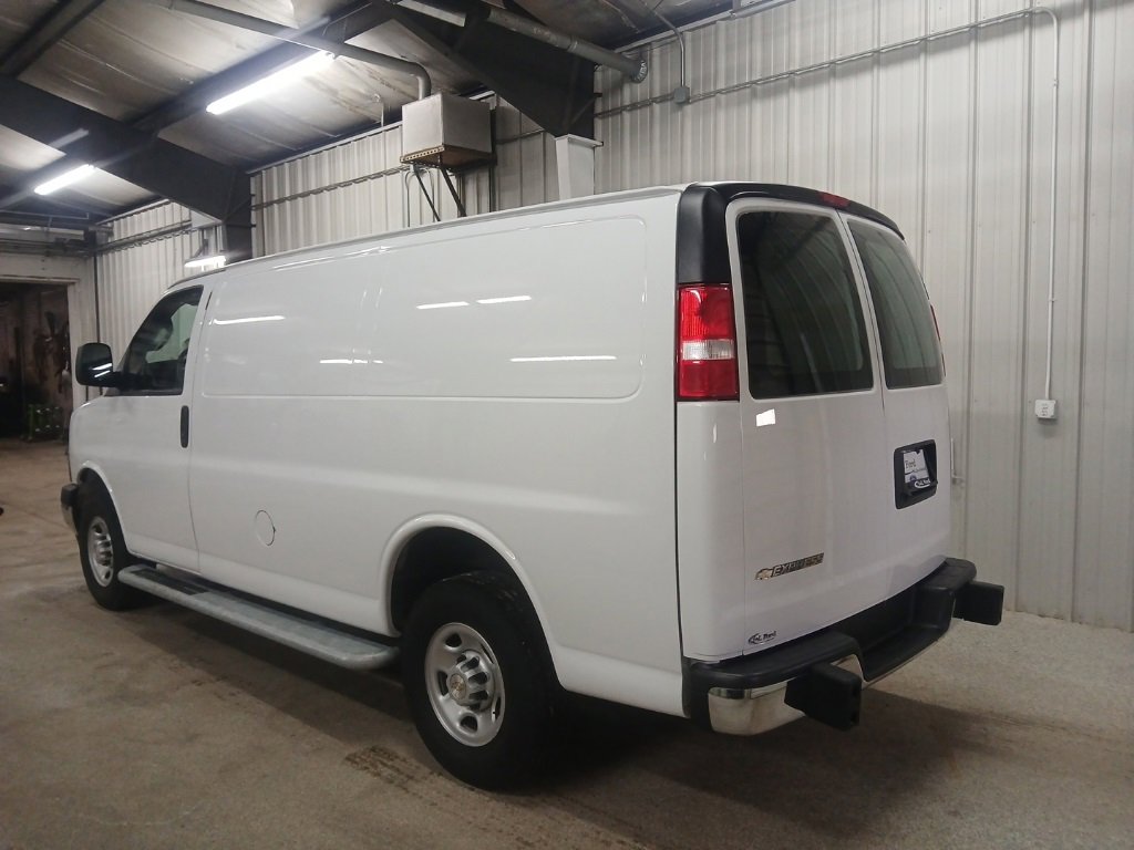 Used 2024 Chevrolet Express 2500 w/ Driver Convenience Package image 3