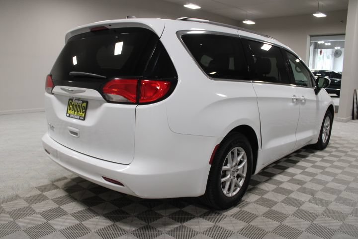Used 2021 Chrysler Voyager Lxi FWD image 11