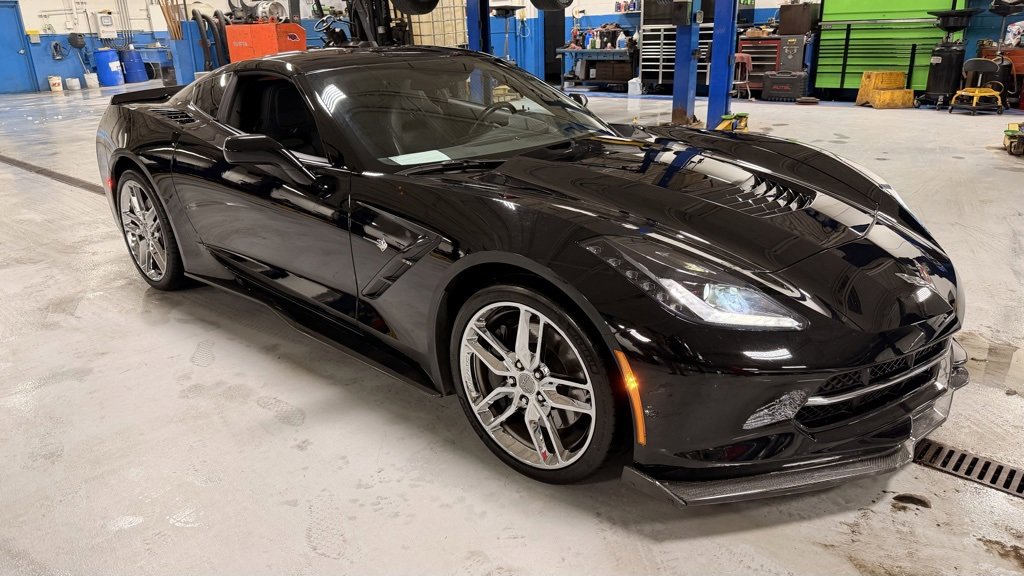 Used 2015 Chevrolet Corvette Stingray Z51 w/ 2LT Preferred Equipment Group image 2