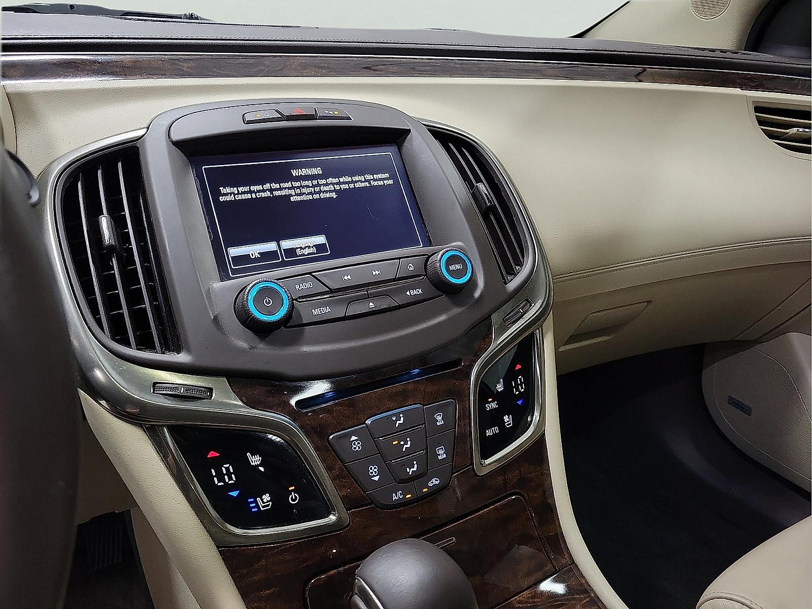 Used 2016 Buick LaCrosse Premium w/ Driver Confidence Package #1 FWD image 18