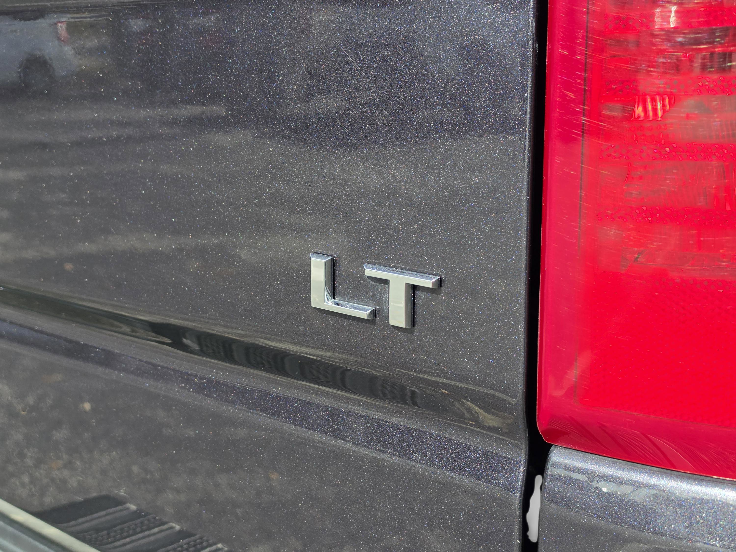 Used 2024 Chevrolet Silverado 1500 LT image 39