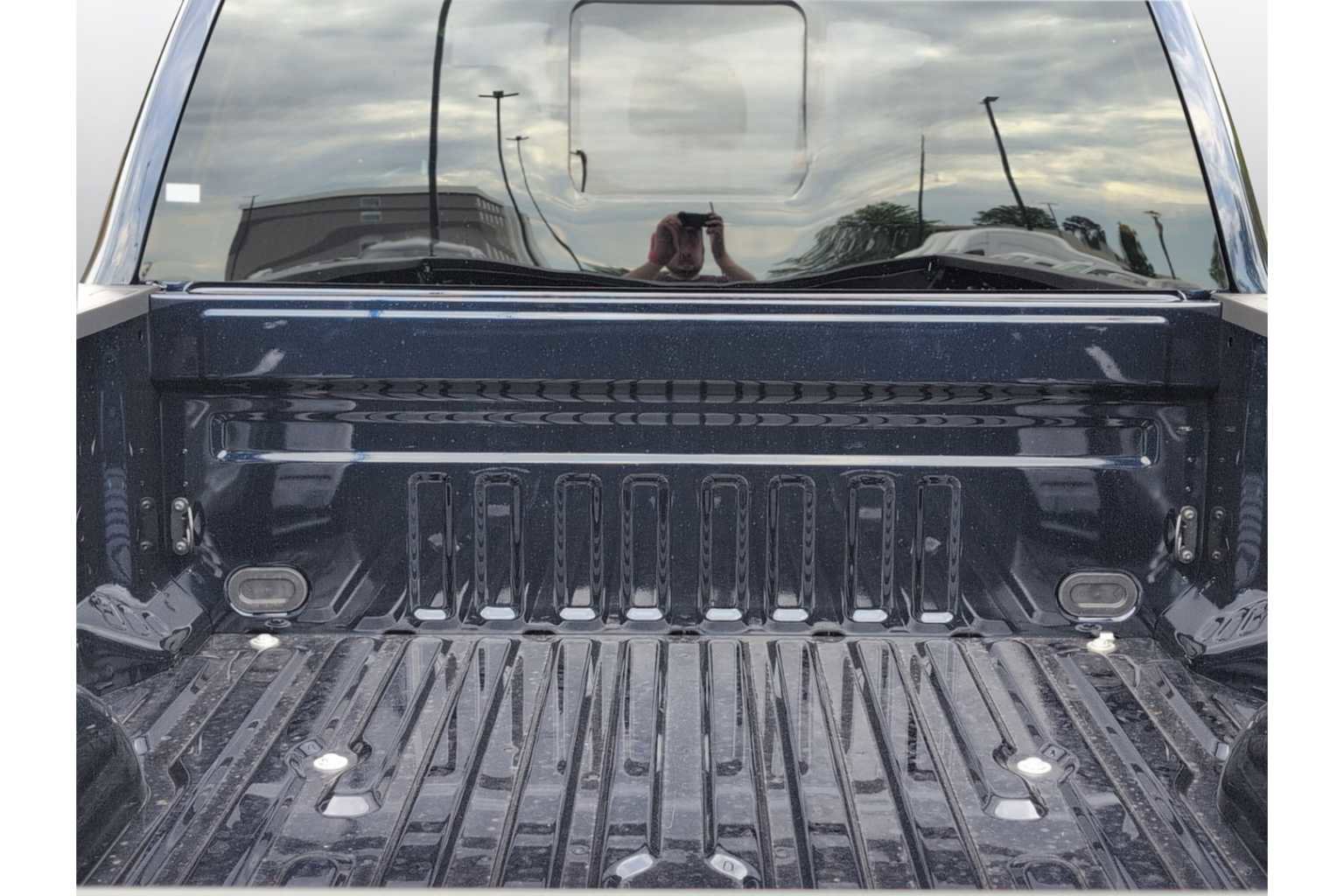 New 2025 Ford F250 Lariat w/ Lariat Ultimate Package image 17