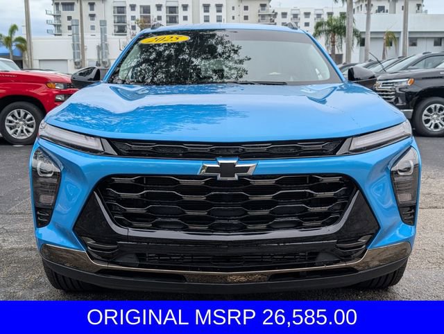 Used 2025 Chevrolet Trax ACTIV w/ Driver Confidence Package image 2