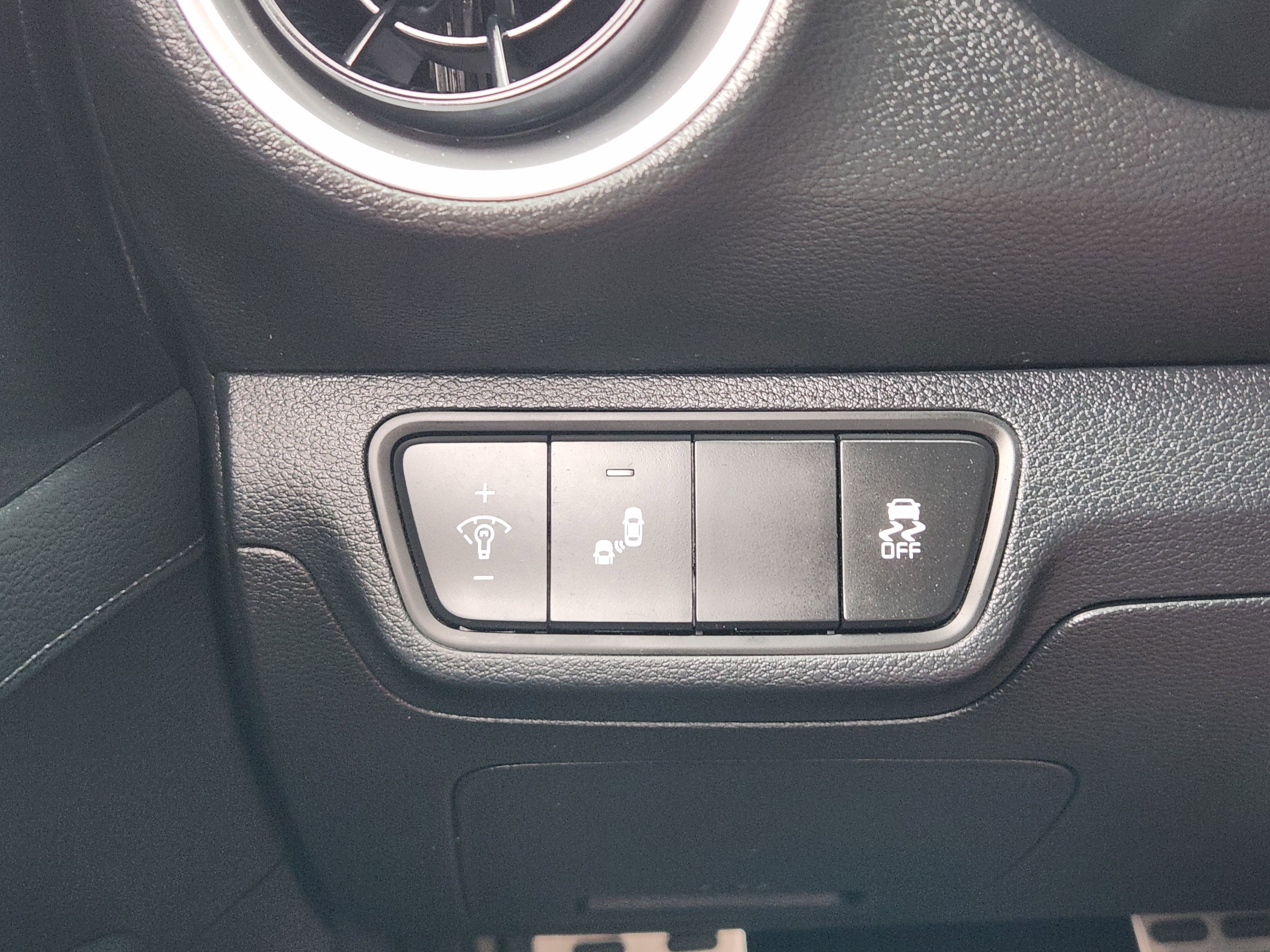 Used 2024 Kia Forte GT-Line FWD image 18