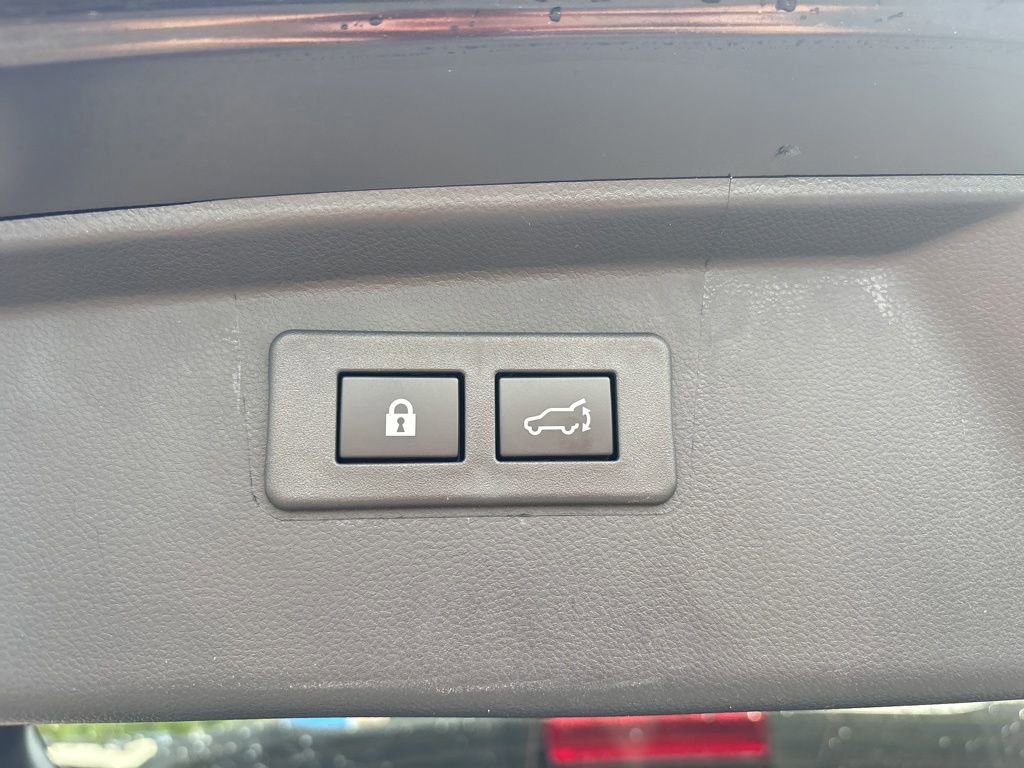 Certified 2025 Subaru Outback Touring AWD/4WD image 27