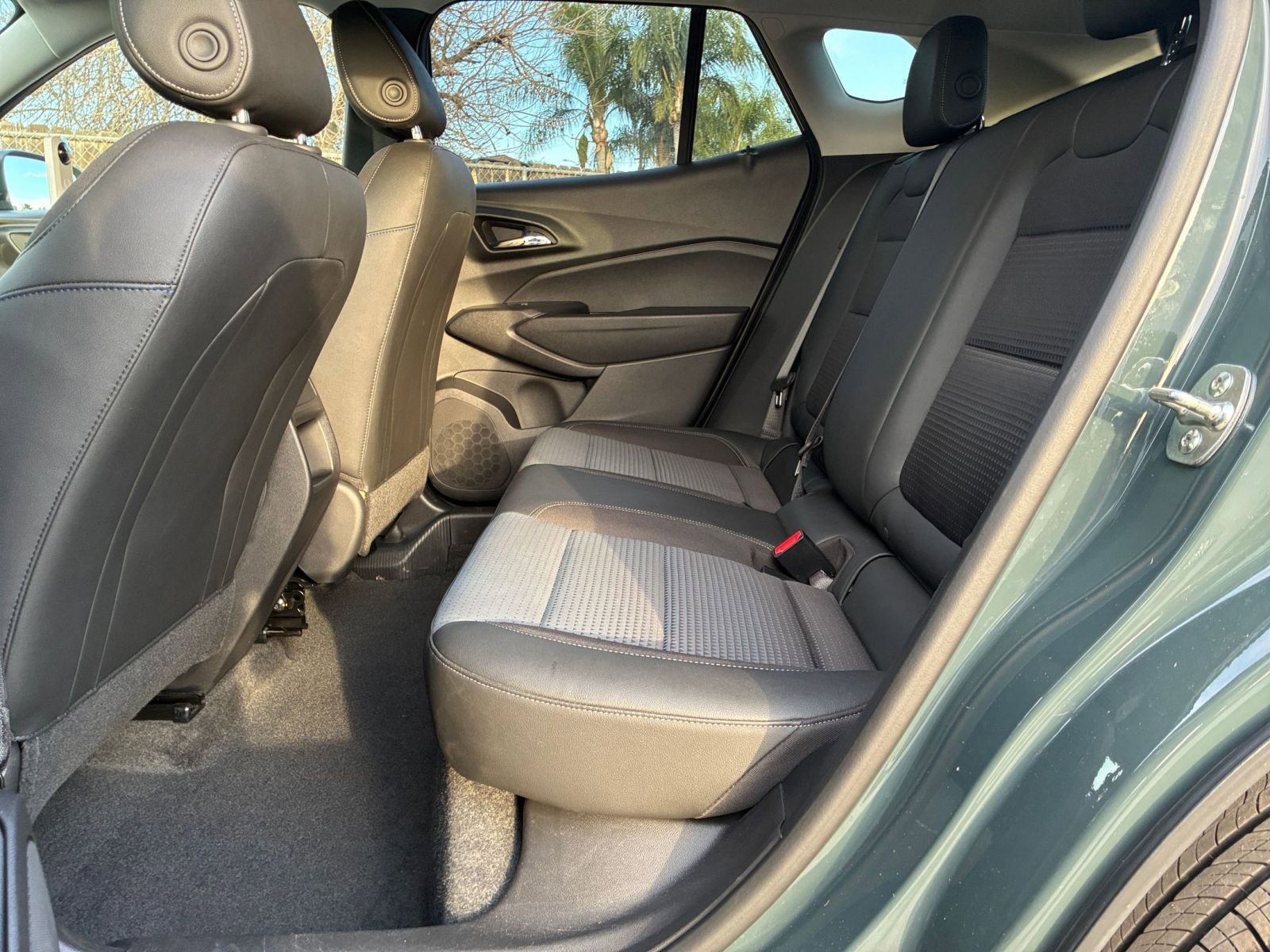 Used 2025 Chevrolet Trax LT image 25