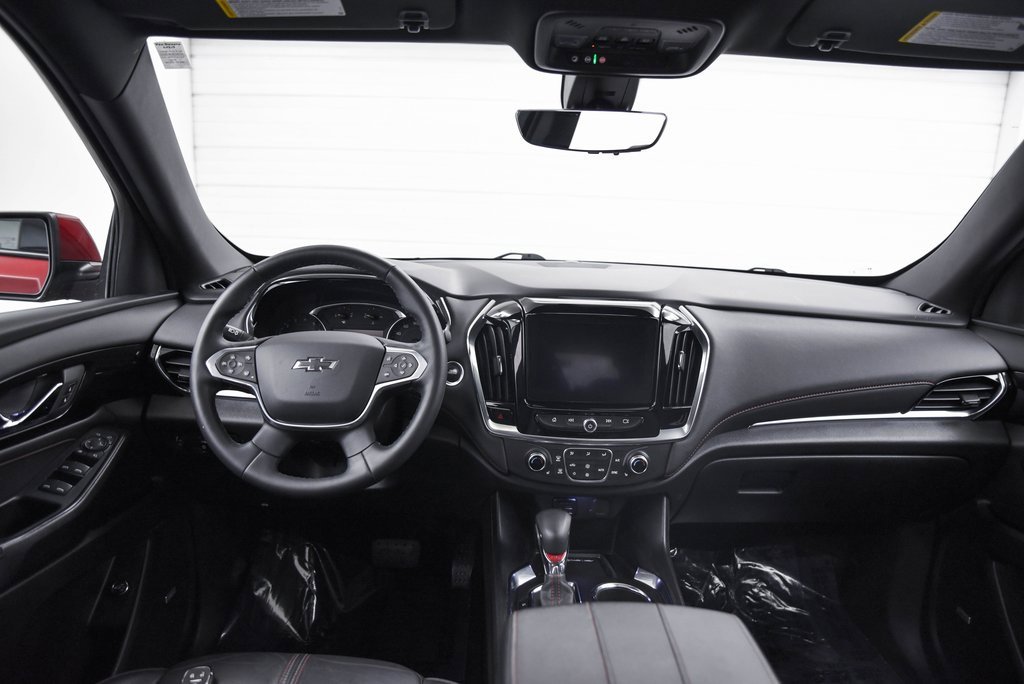Used 2023 Chevrolet Traverse RS image 24