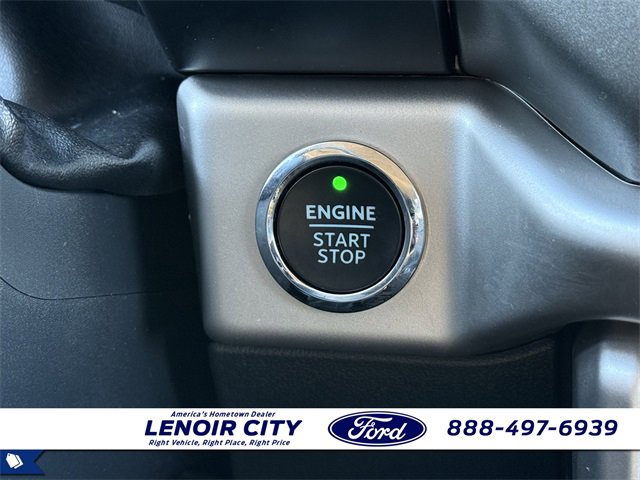 Used 2024 Ford Expedition XLT image 25