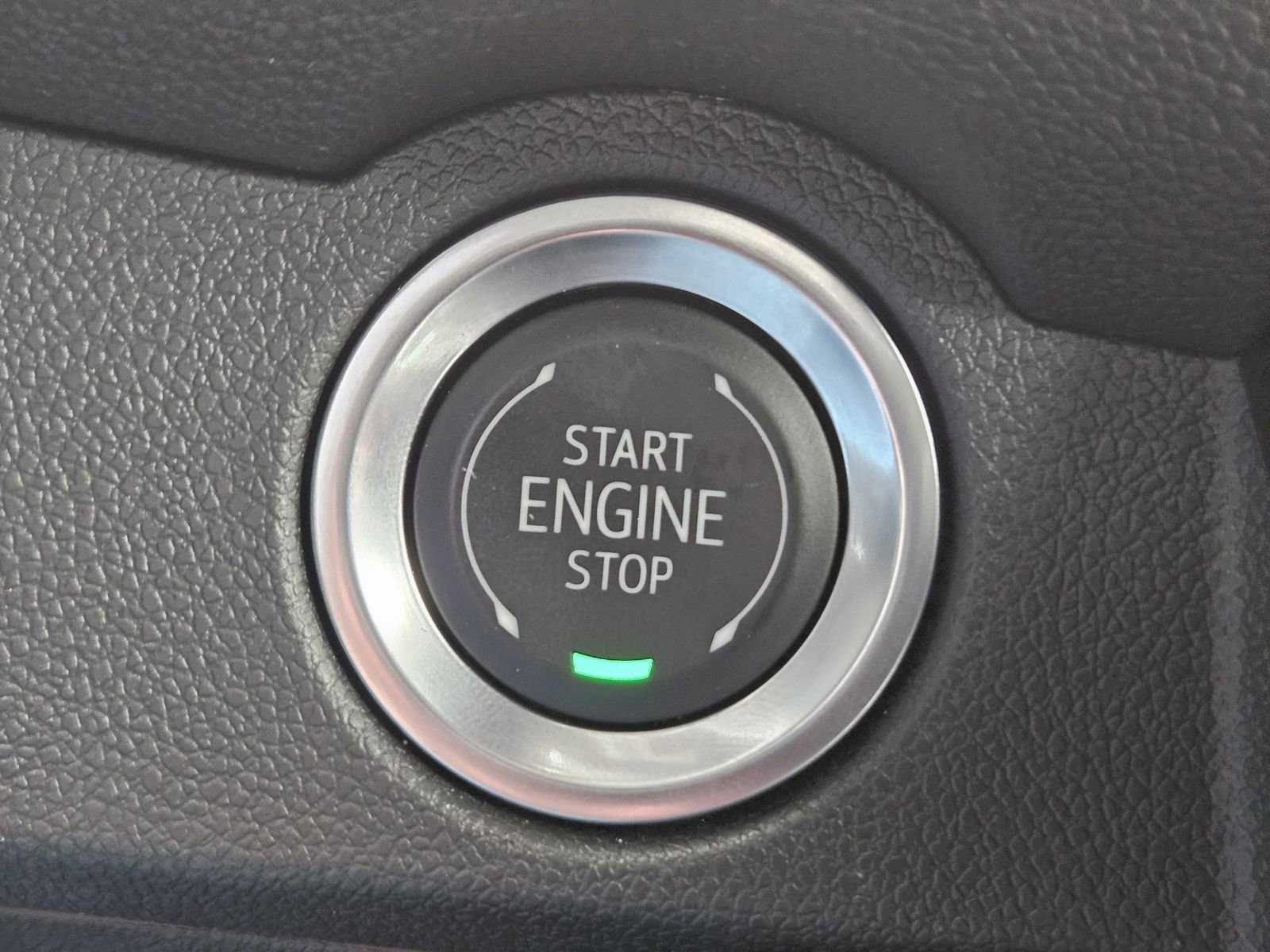 Certified 2024 Chevrolet Traverse RS image 24