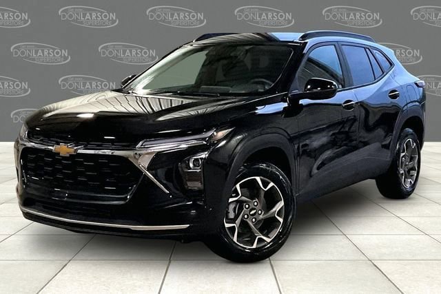 New 2026 Chevrolet Trax LT w/ Driver Confidence Package FWD image 2