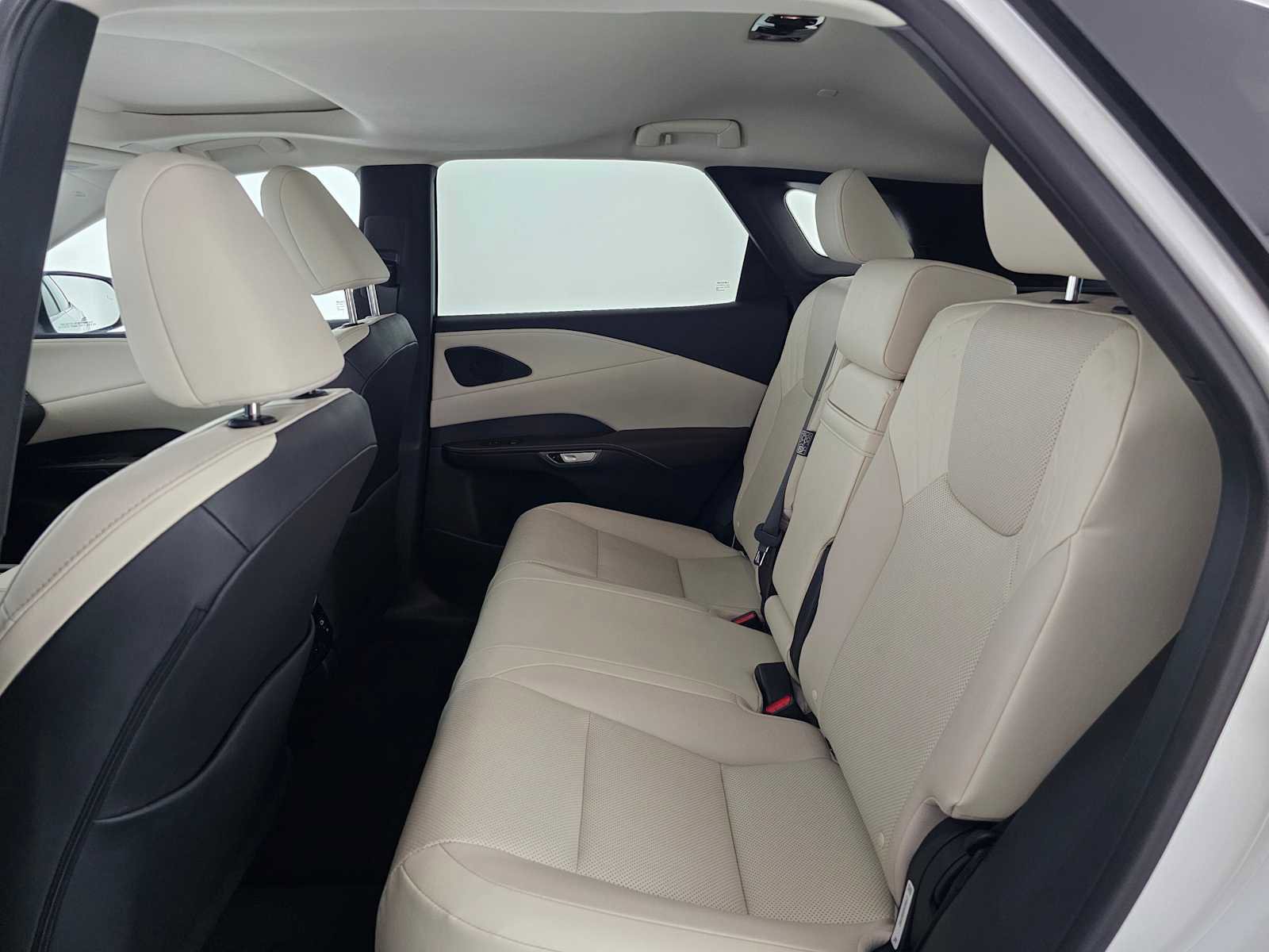 Used 2024 Lexus RX 350 FWD w/ Technology Package image 16