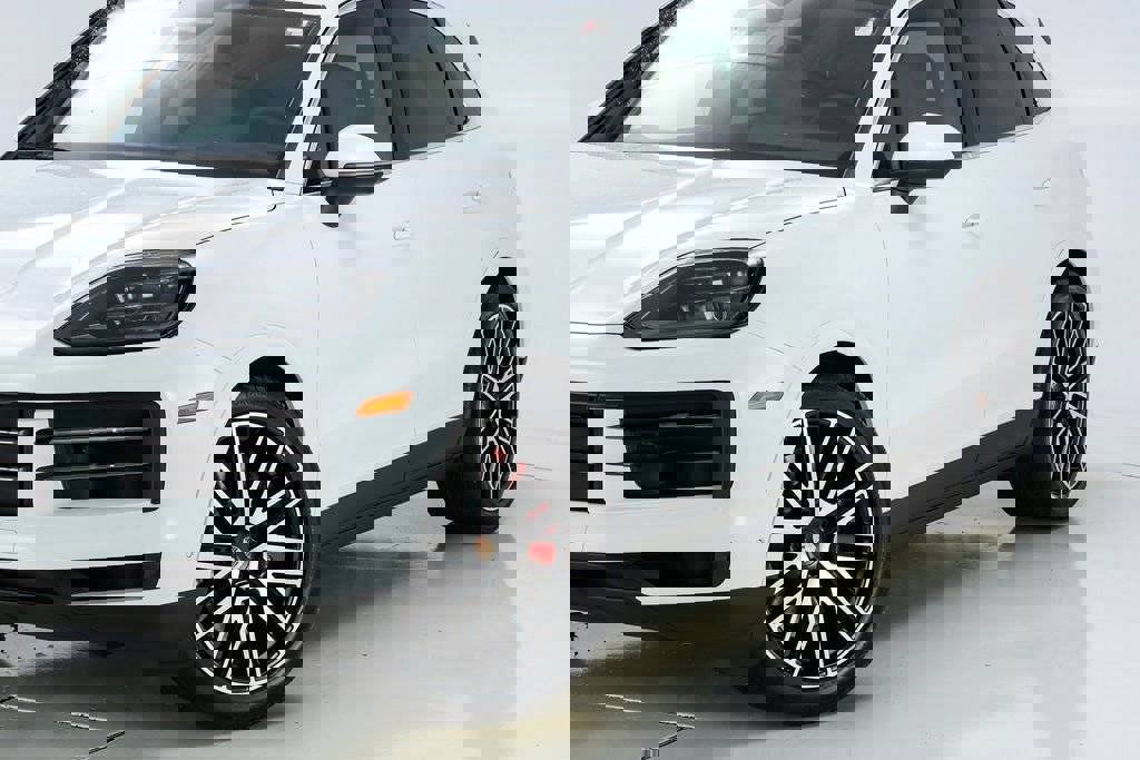 New 2026 Porsche Cayenne S image 7