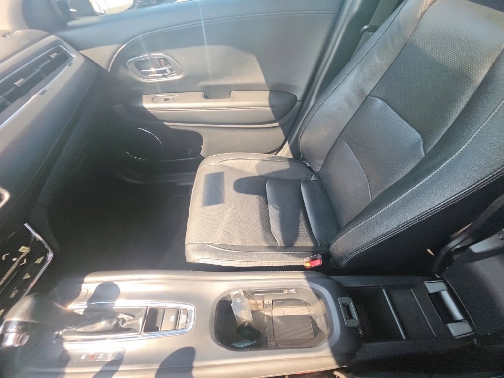 Used 2022 Honda HR-V EX-L image 24