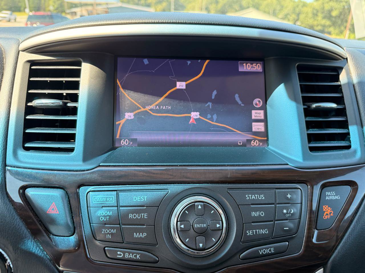 Used 2013 Nissan Pathfinder Platinum w/ Platinum Premium Pkg FWD image 19