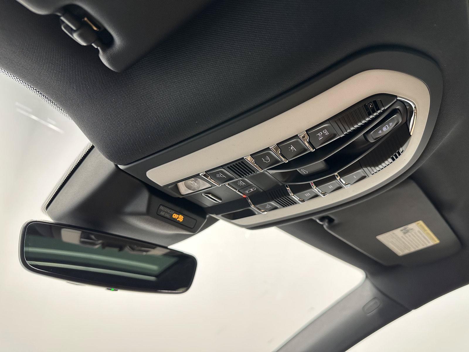 New 2026 Porsche Macan AWD/4WD image 32