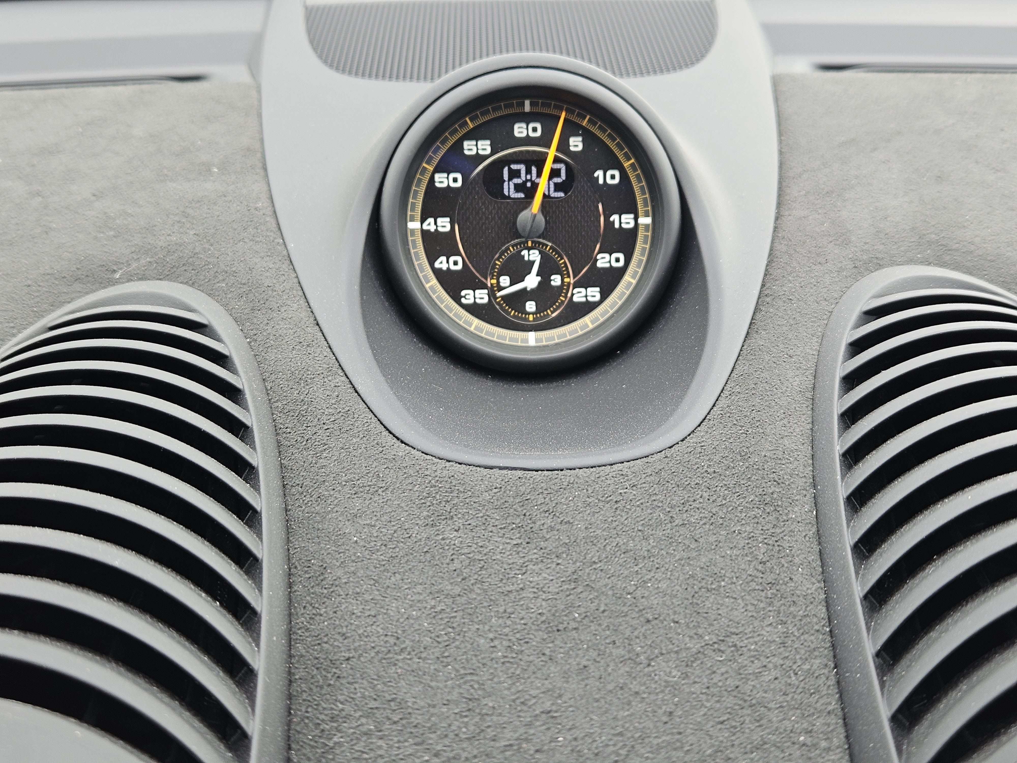 Certified 2024 Porsche 718 Boxster Spyder RS RWD image 15