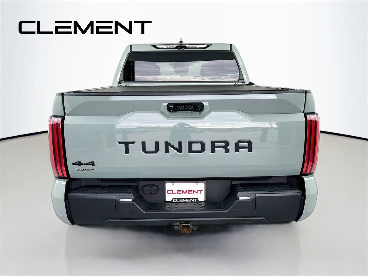 Used 2024 Toyota Tundra Limited AWD/4WD image 8