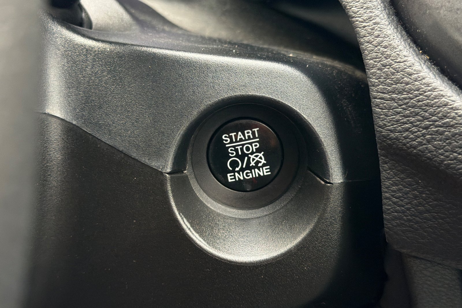Used 2018 Jeep Compass Sport FWD image 22