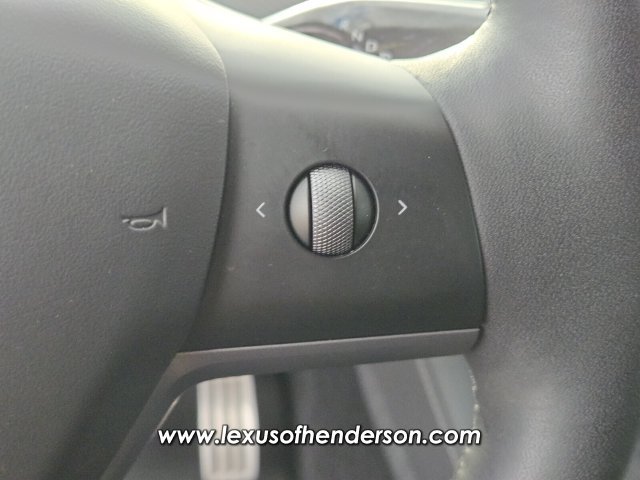Used 2023 Tesla Model Y Performance AWD/4WD image 25