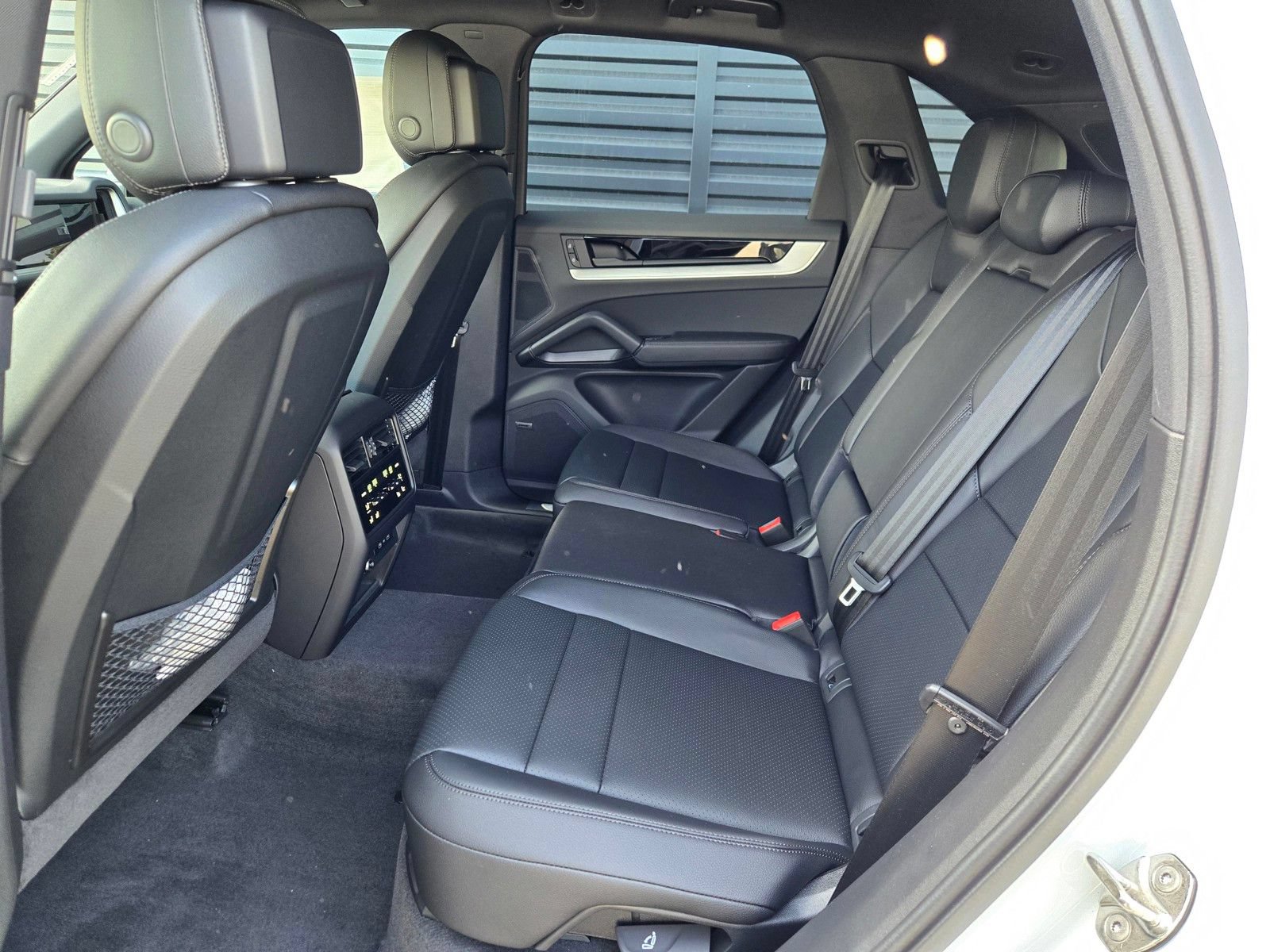 New 2026 Porsche Cayenne AWD/4WD image 19