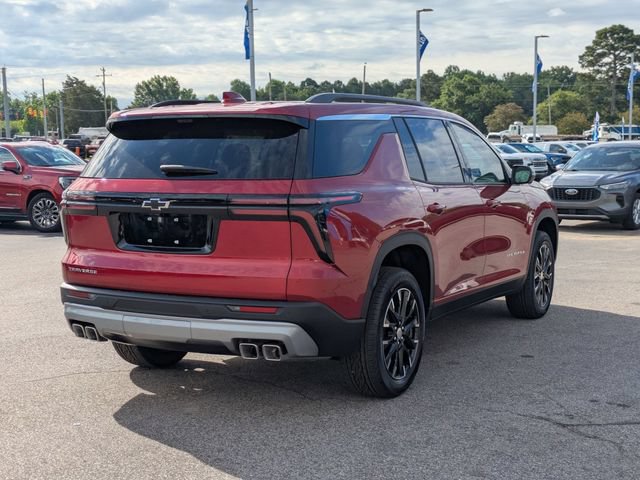 New 2026 Chevrolet Traverse LT w/ Sun and Wheel Package FWD image 3