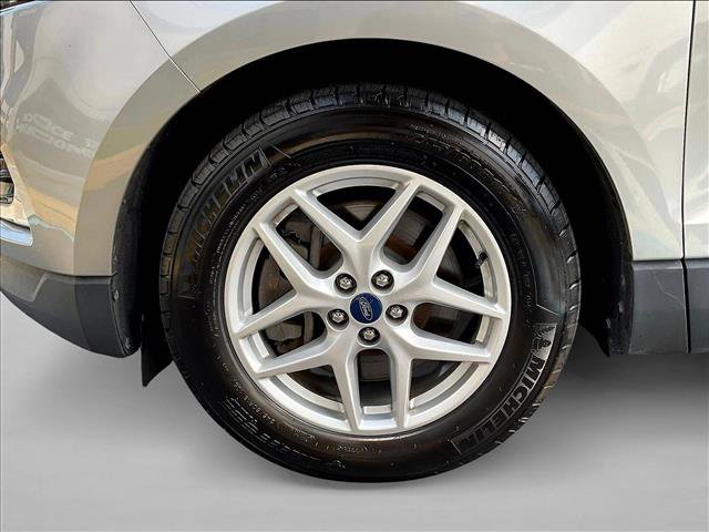 Used 2021 Ford Edge SEL w/ Convenience Package AWD/4WD image 9
