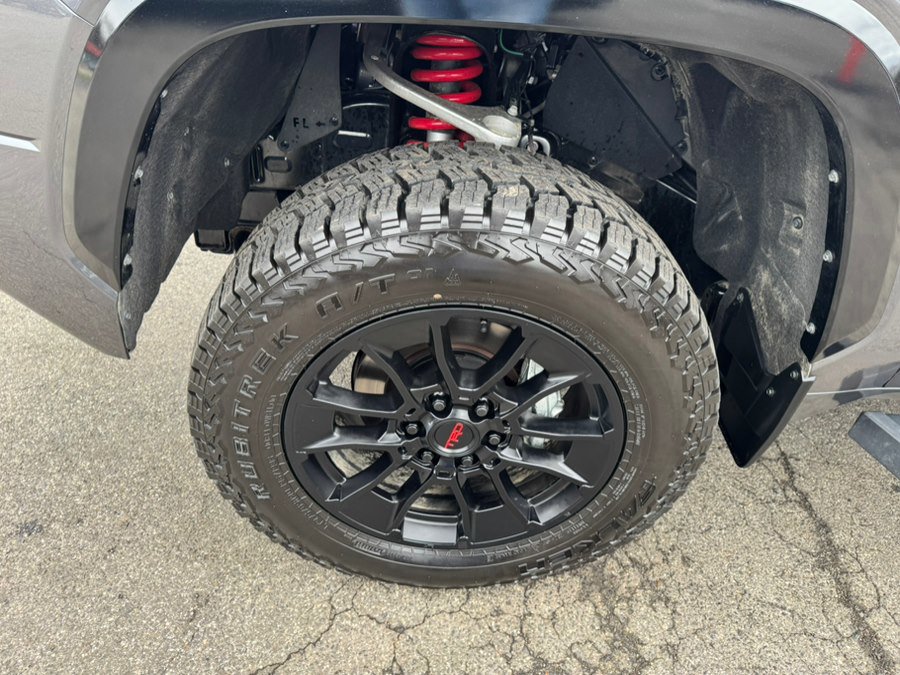 Used 2026 Toyota Tundra Platinum w/ TRD Off-Road Package image 15