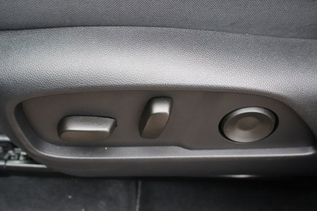 New 2026 Chevrolet Equinox LT w/ Convenience Package II image 17