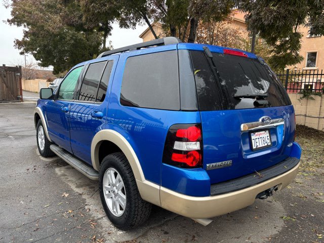 Used 2010 Ford Explorer Eddie Bauer image 4