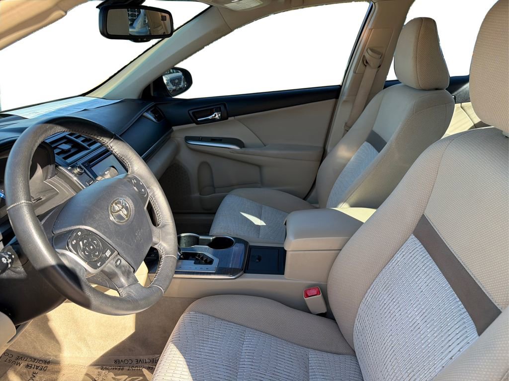 Used 2012 Toyota Camry XLE w/ Convenience Pkg image 10