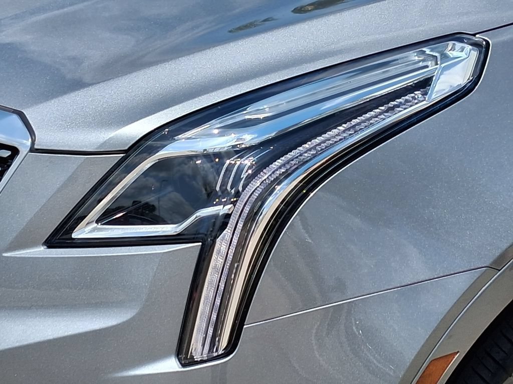 Used 2024 Cadillac XT5 Luxury w/ LPO, Floor Liner Package FWD image 7