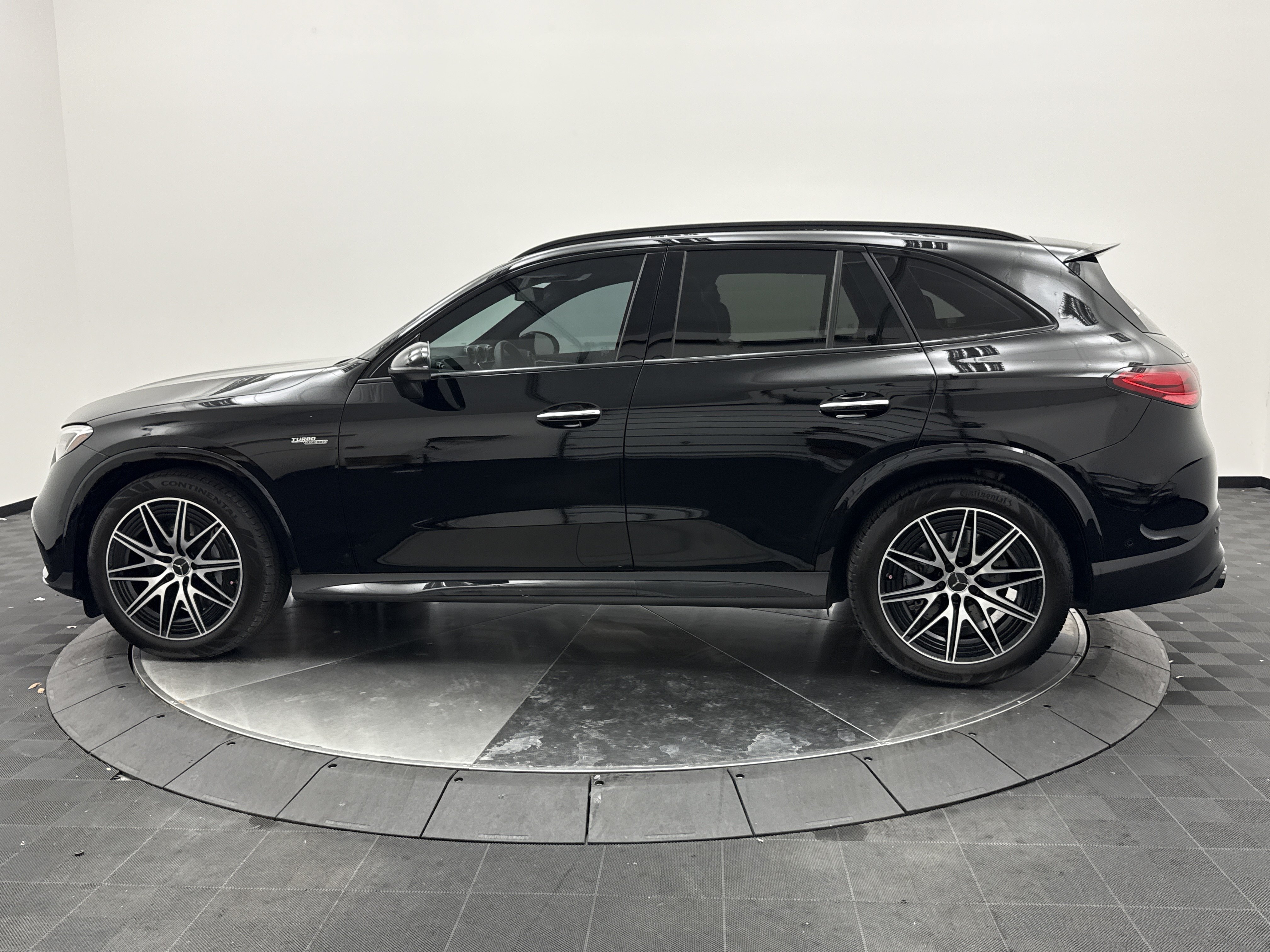 Used 2024 Mercedes-Benz GLC 43 AMG 4MATIC image 5