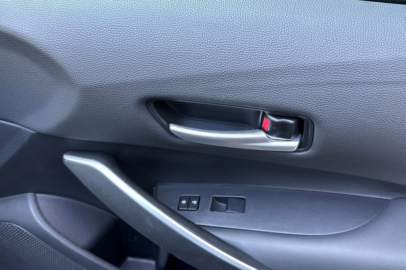 Certified 2023 Toyota Corolla SE w/ SE Premium Package image 23