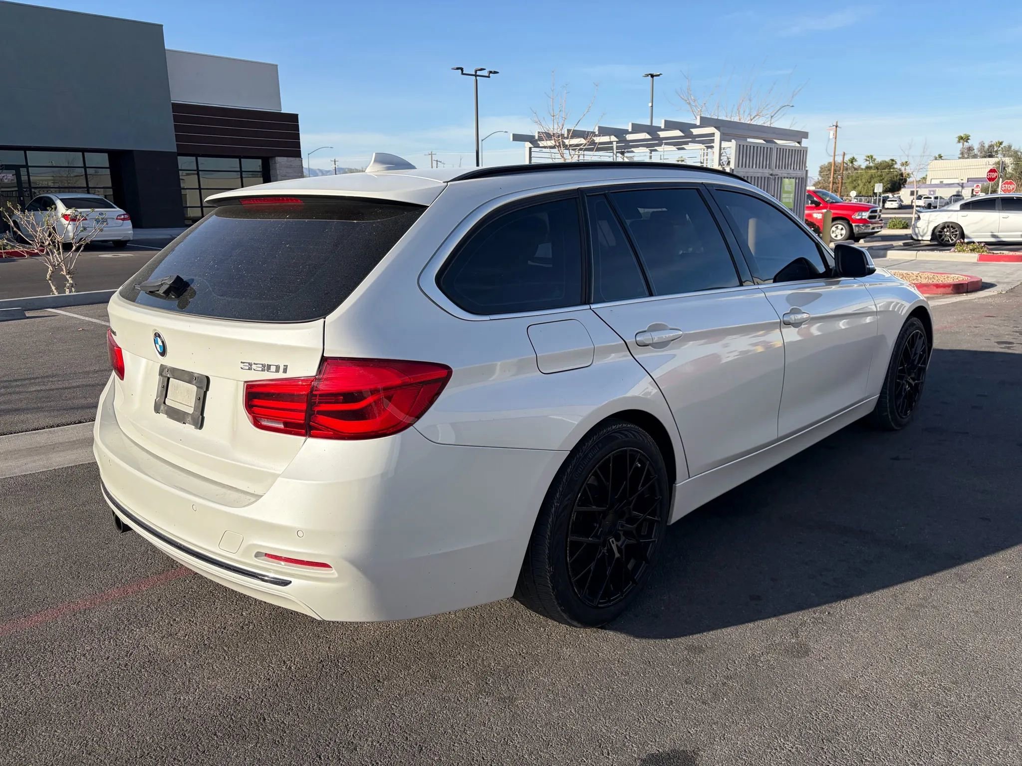 Used 2017 BMW 330i xDrive 330i xDrive Sport Wagon 4D image 5
