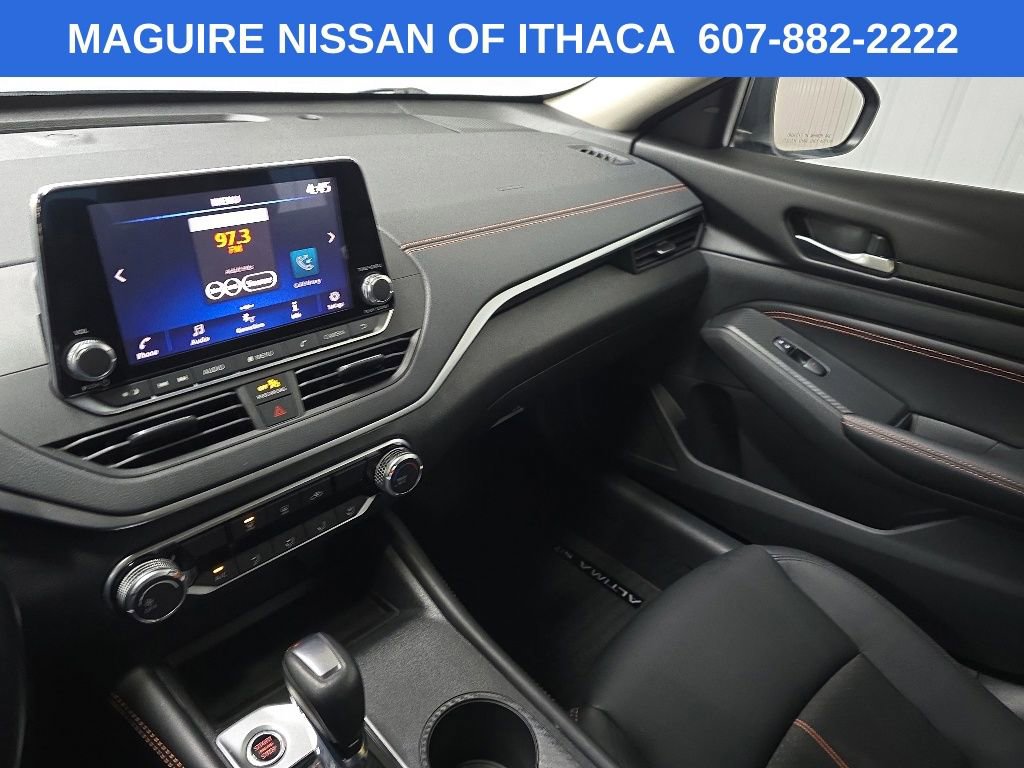 Used 2020 Nissan Altima 2.5 SR AWD/4WD image 25