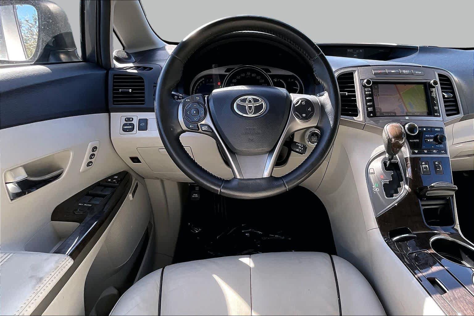 Used 2013 Toyota Venza Limited w/ Tow Prep Pkg AWD/4WD image 5