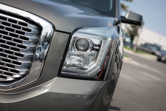 Used 2017 GMC Yukon XL Denali w/ Open Road Package AWD/4WD image 17