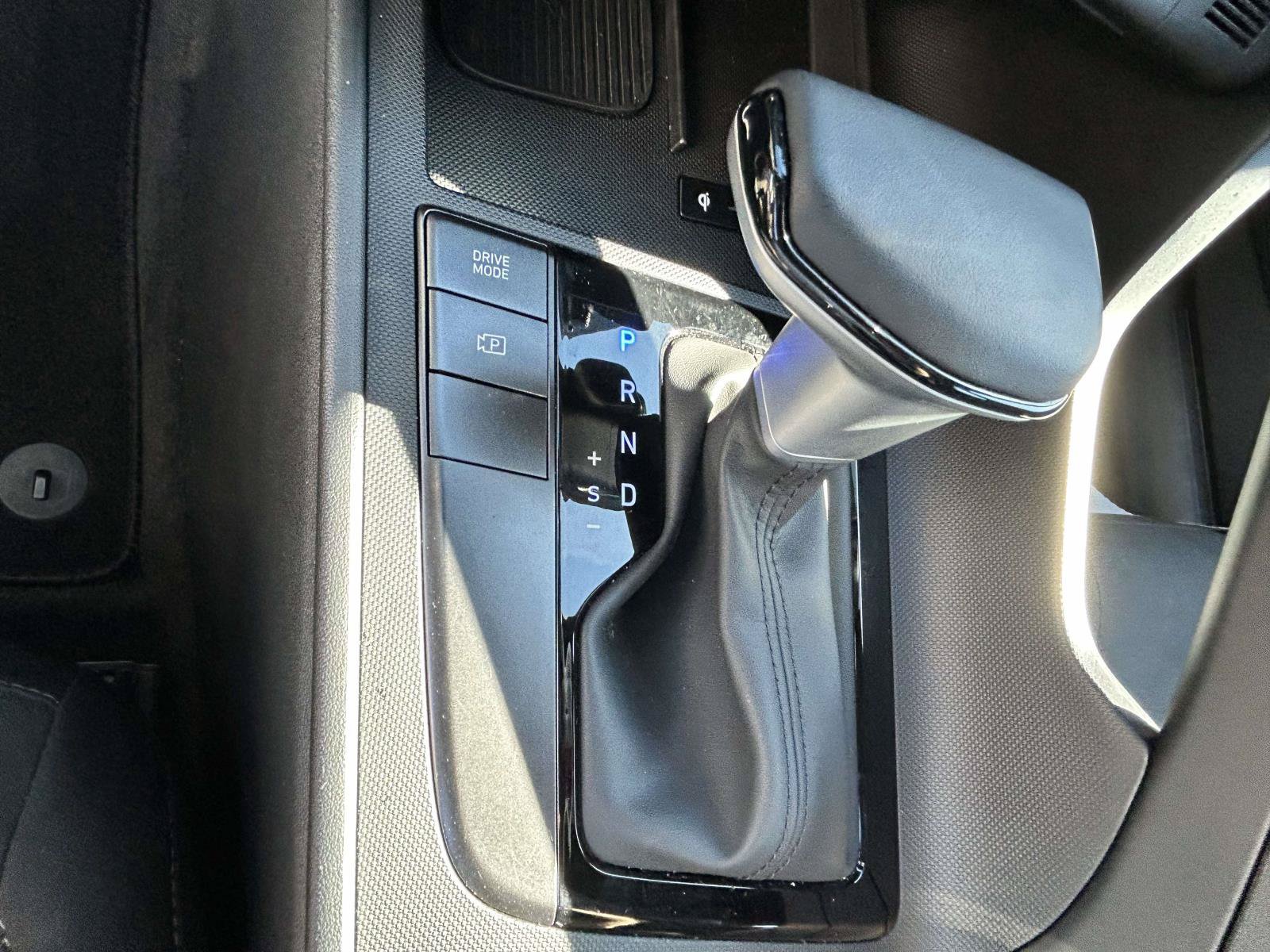 Certified 2026 Hyundai Elantra Sport FWD image 17