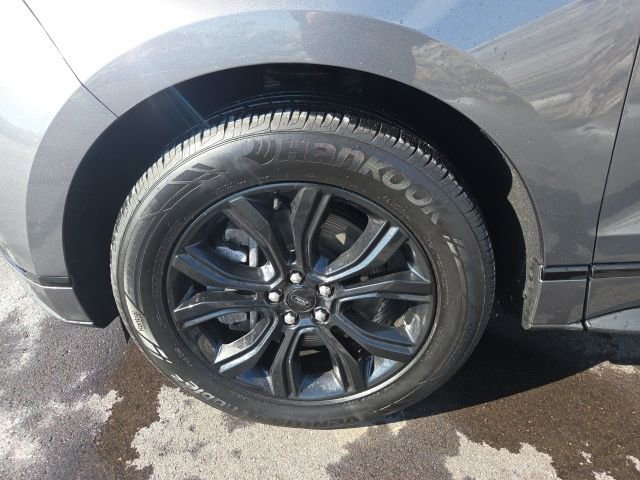 Certified 2022 Ford Edge SE w/ Black Appearance Package image 16