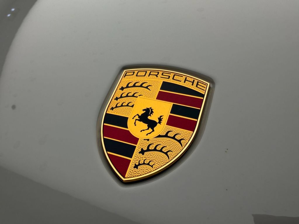 Used 2023 Porsche Cayenne Platinum Edition AWD/4WD image 25