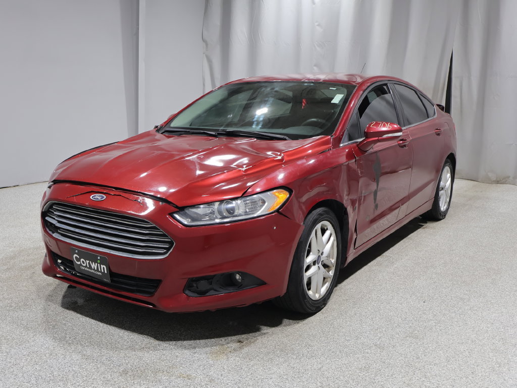 Used 2015 Ford Fusion SE FWD image 16