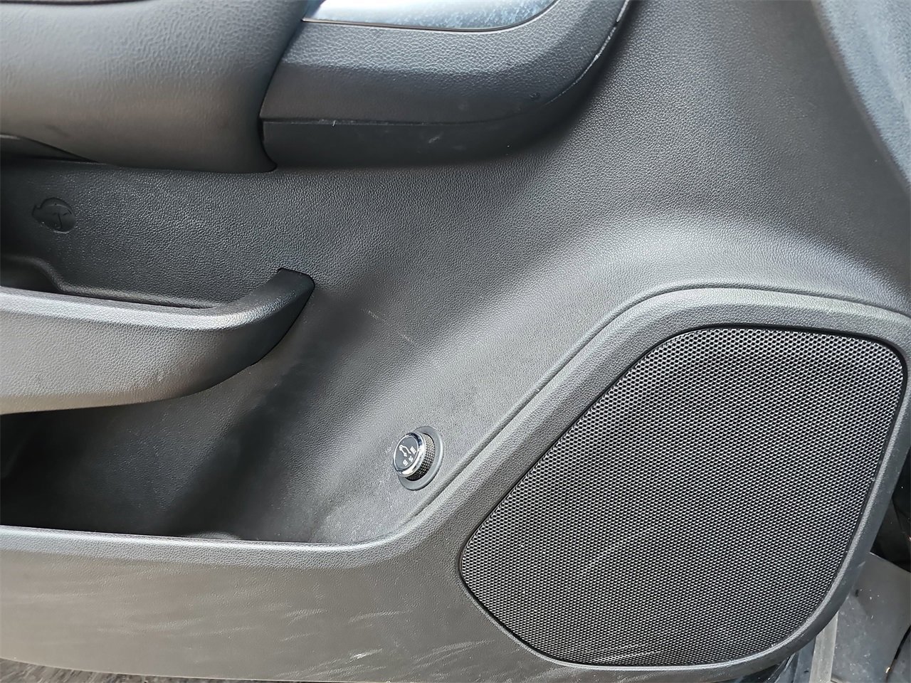 Certified 2023 Chevrolet Blazer LT w/ Convenience Package image 31