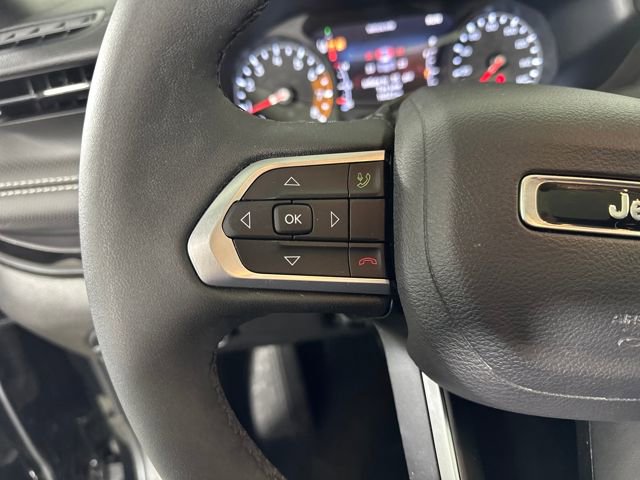 Used 2024 Jeep Compass Latitude w/ Sun and Sound Group image 15