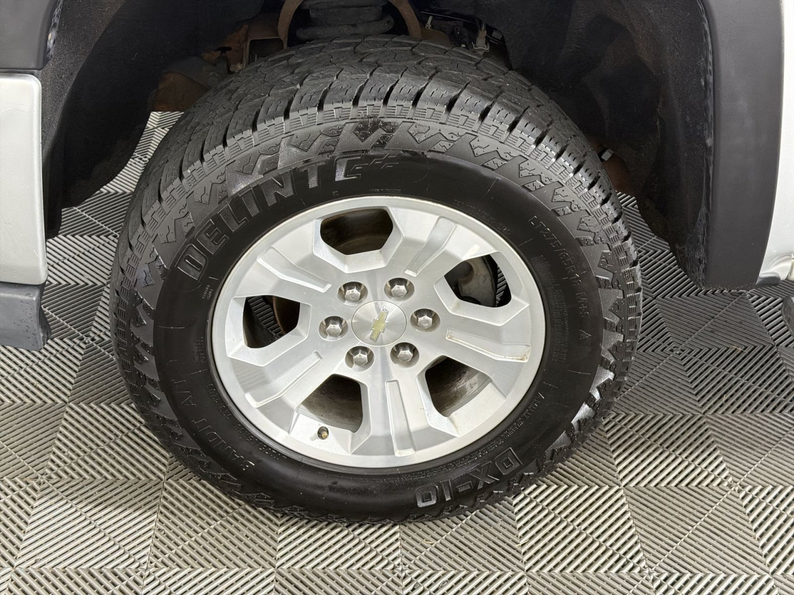 Used 2018 Chevrolet Silverado 1500 LT w/ All Star Edition AWD/4WD image 10