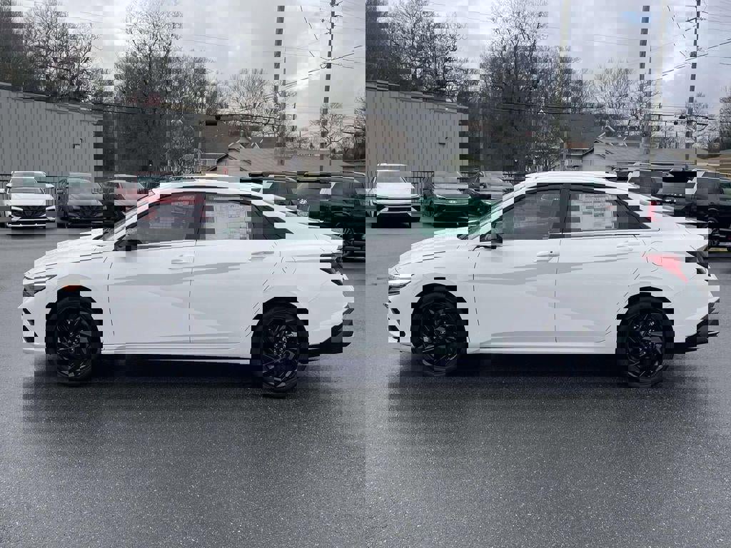 New 2026 Hyundai Elantra SEL Sport Premium image 21
