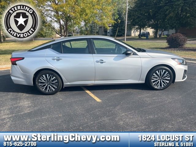 Used 2024 Nissan Altima 2.5 SV image 6