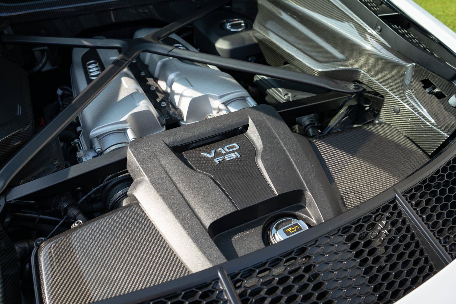 Certified 2023 Audi R8 V10 performance AWD/4WD image 32