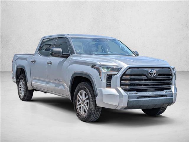 Used 2022 Toyota Tundra SR5 w/ Convenience Package RWD image 3